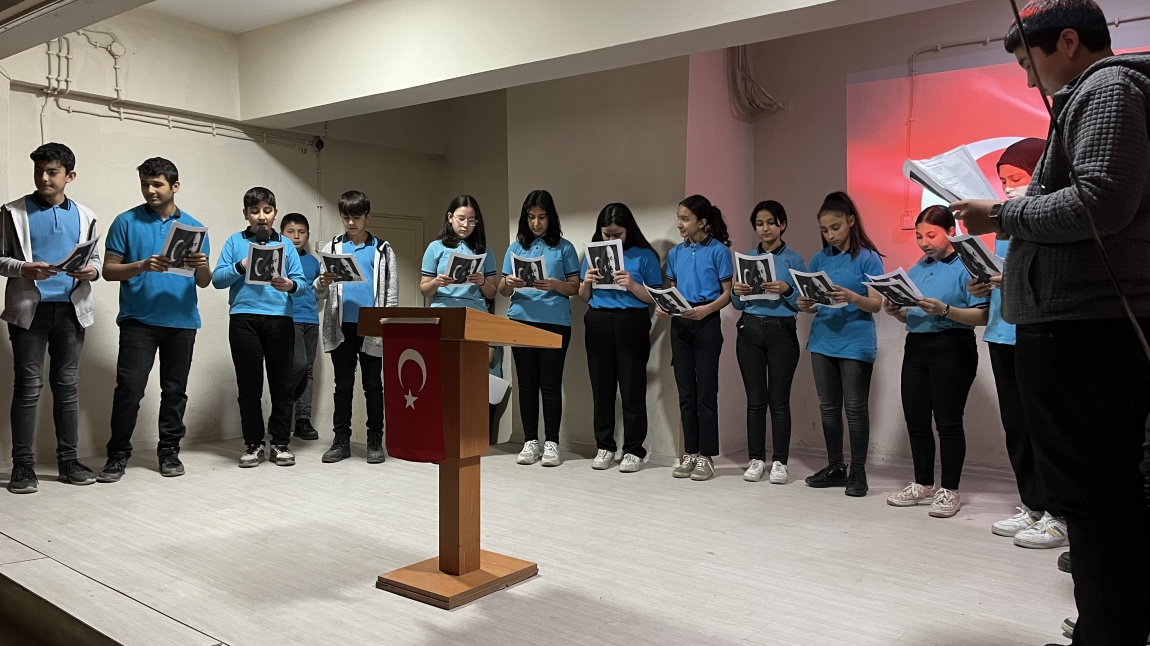 Okulumuzda 12 Mart İstiklal Marşı'nın Kabulü ve Mehmet Akif Ersoy'u Anma Programı Düzenlendi.